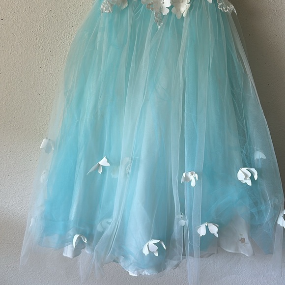 White $Blue Floral Tulle Dress with lace,    Appliqués rhinestones and p… - Picture 2 of 9